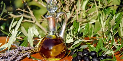 olive-oil-1596417